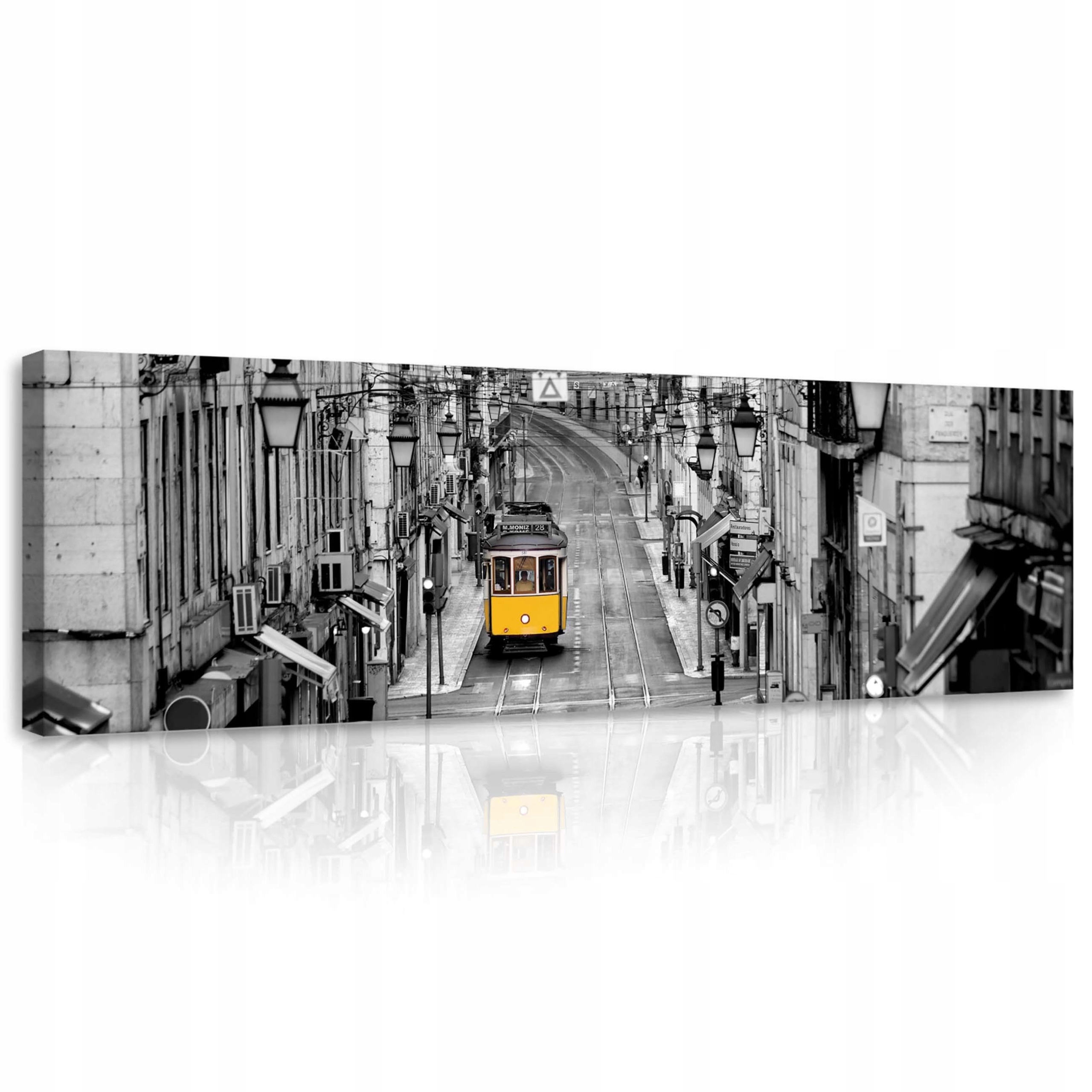 Obraz 145x45 Lisabonská tramvaj v černé a bílé barvě – městská nostalgie