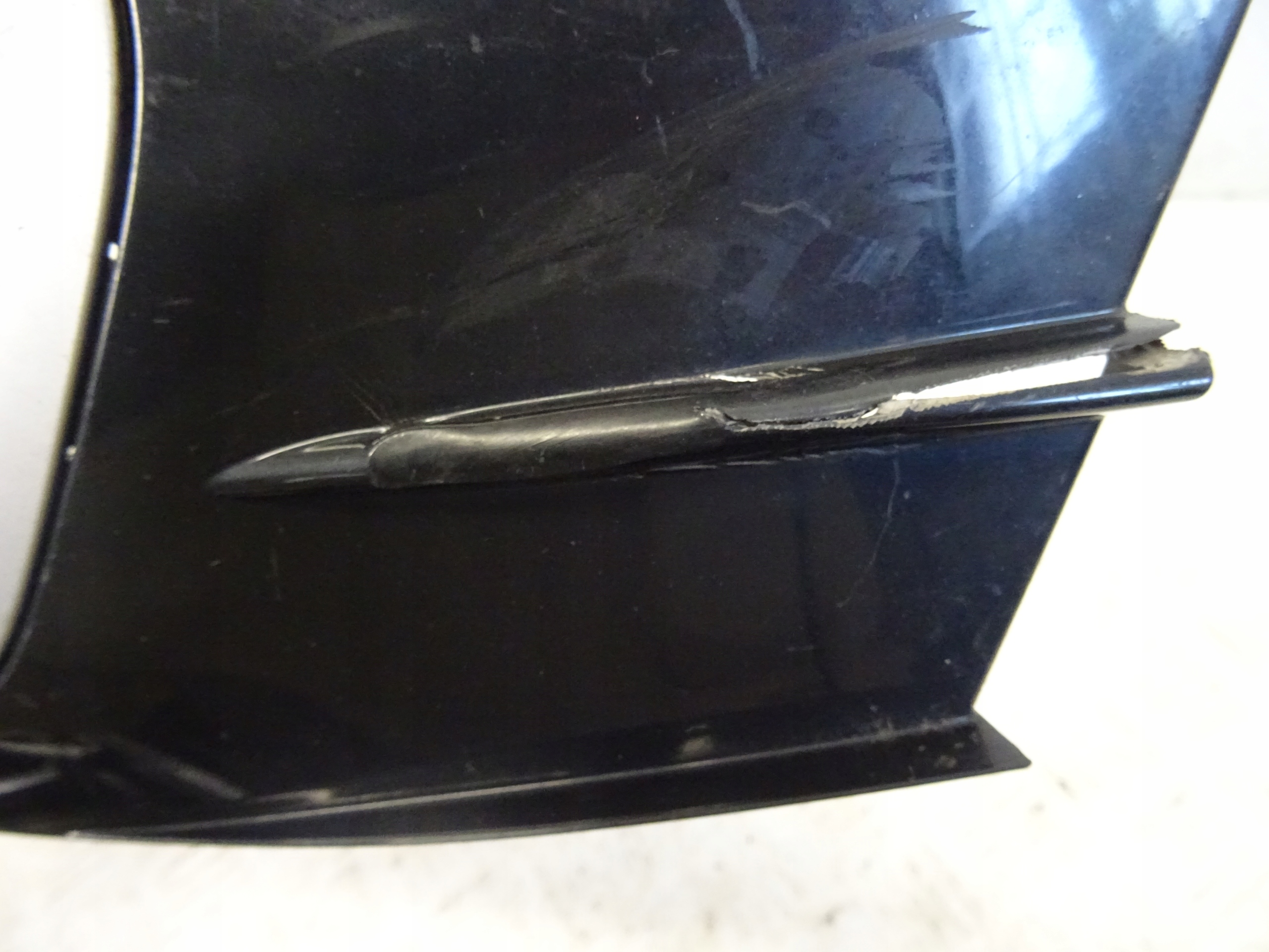 grid of a bumper front front right AUDI Q2 81A807682K