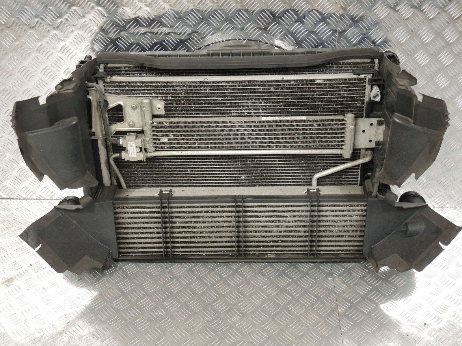 KOMPLET CHLODNIC CHLODNICE W218 A218 CLS 350 CDI