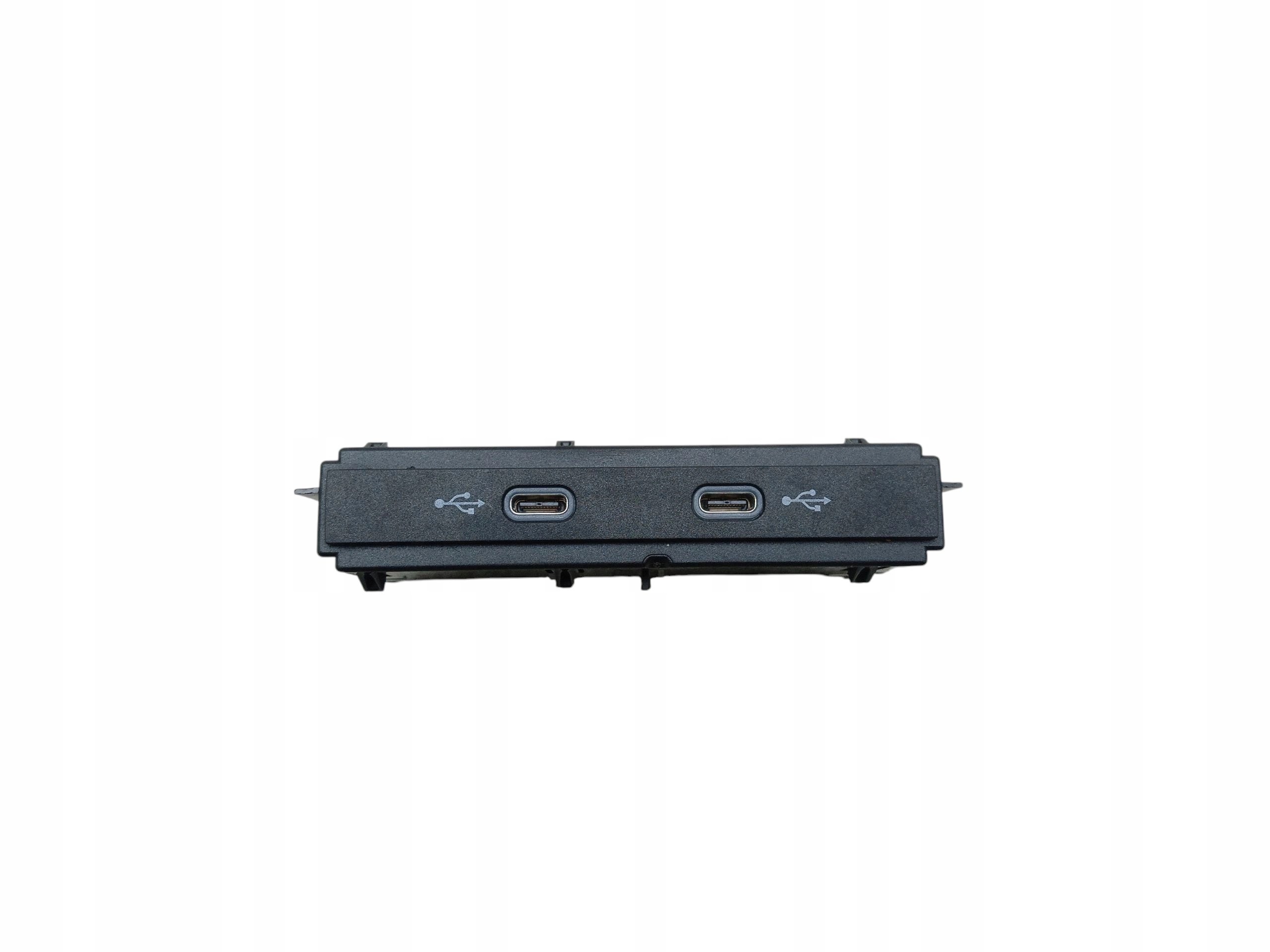 adapter PORT USB AUDI Q4 E-TRON 89A035736