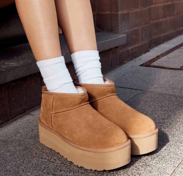 Buty UGG Classic Ultra Mini Platform Boot Chestnut r. 38