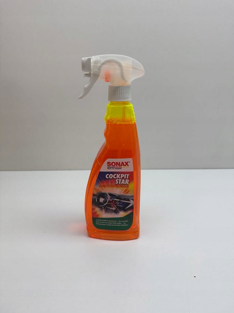 Produkt ochrony tworzyw sztucznych Sonax, plastiki w samochodzie