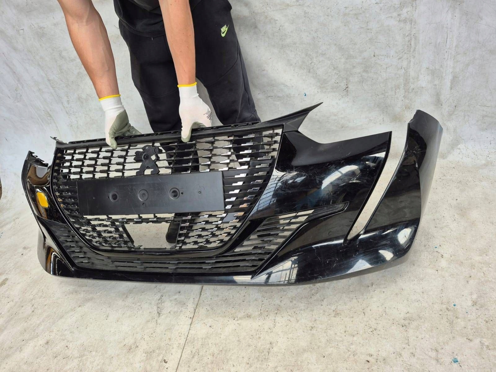 PEUGEOT 208 II 2 19- bumper front front grill cover 9823203580