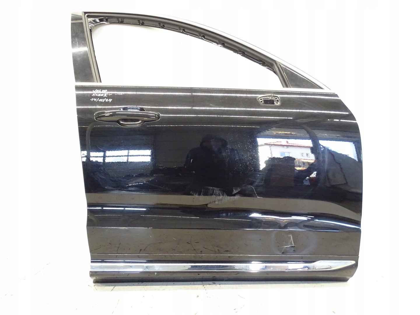 door right front right front VOLVO XC60 II 17- black,