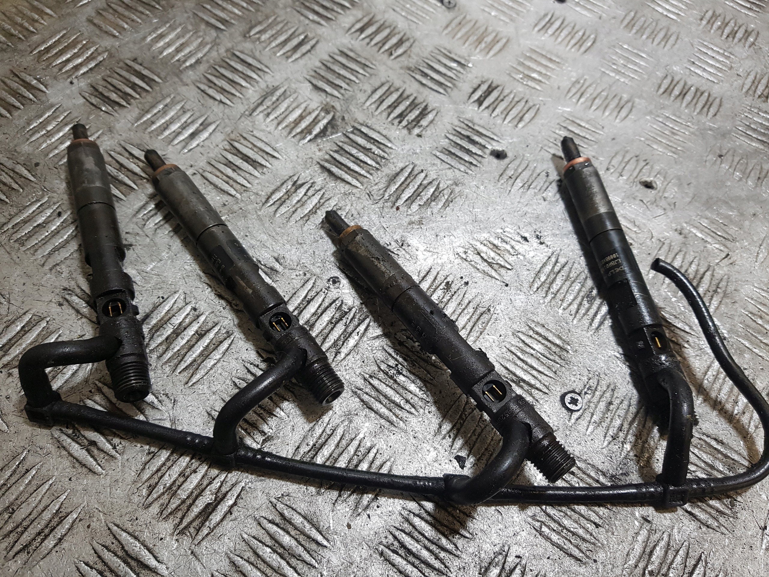 Einspritzdüse Einspritzdüse KOMPLET RENAULT SCENIC 2 8200365186