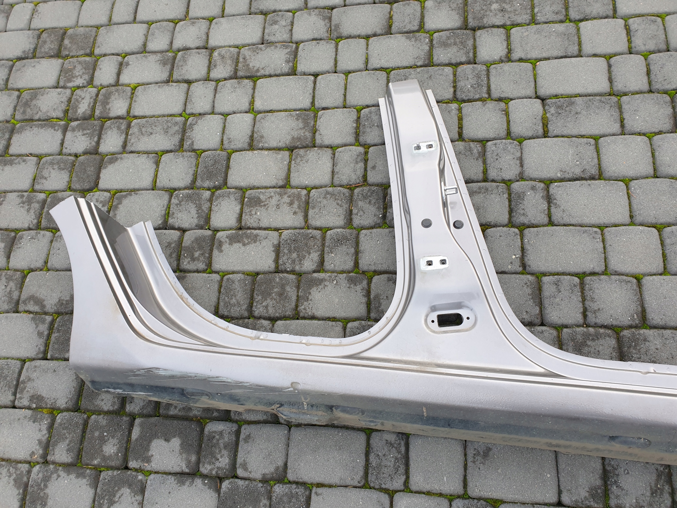 pillar DRZWIOWY threshold RENAULT CLIO 4 IV 2013- right