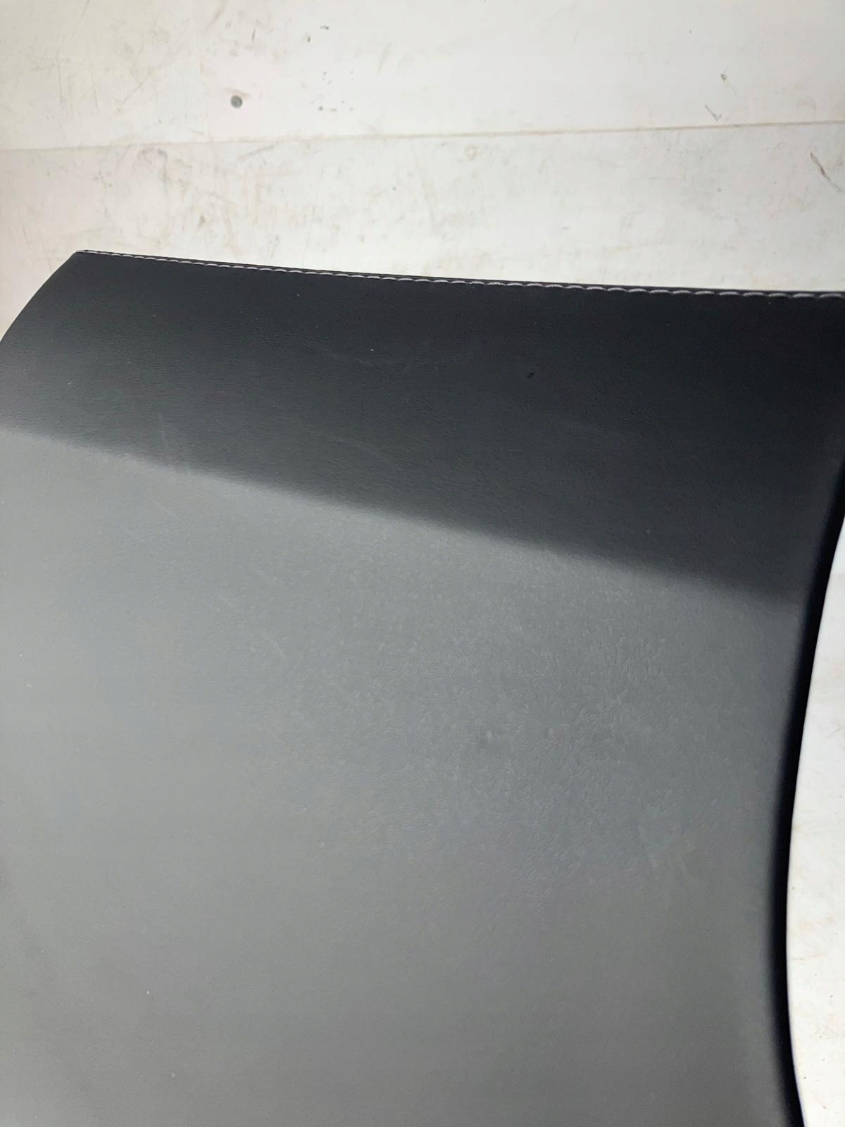cover below DESKE KONSOLE left TESLA MODEL S leather