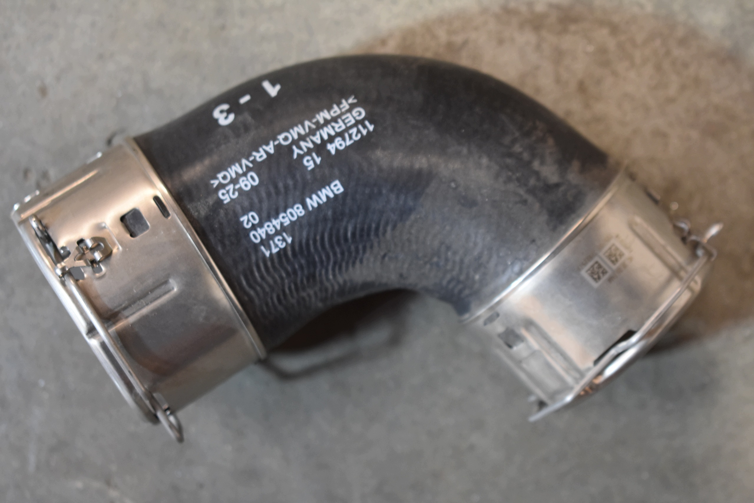 perfect condition wiring air hose BMW G82 8054840