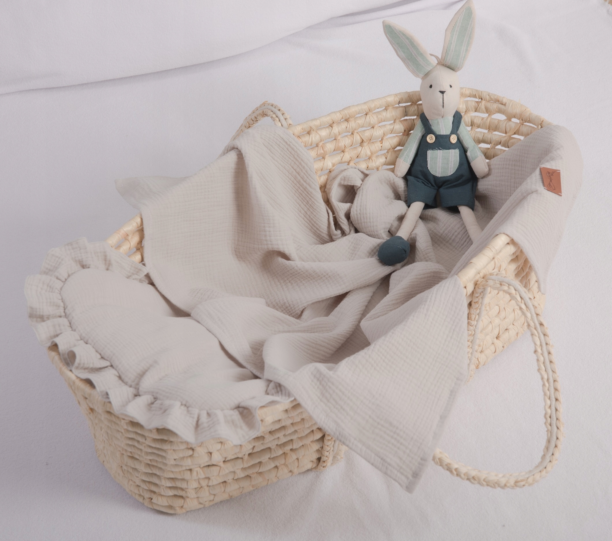 Muślinowy komplet koc otulacz poduszka z falbanką-puder, brudny róz Kod producenta Muślin kocyk