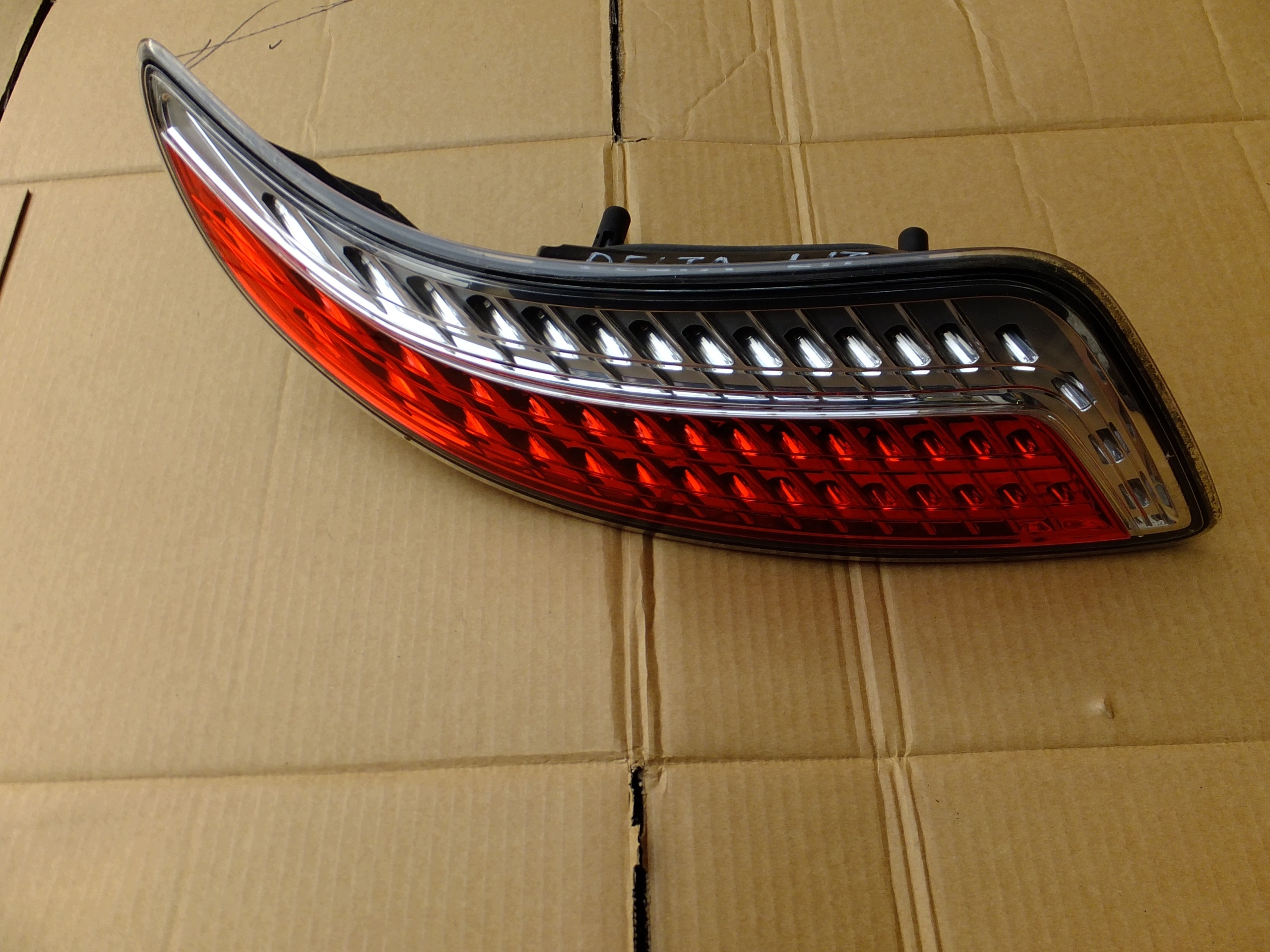 light right rear part lancia delta III 2012r 51808846