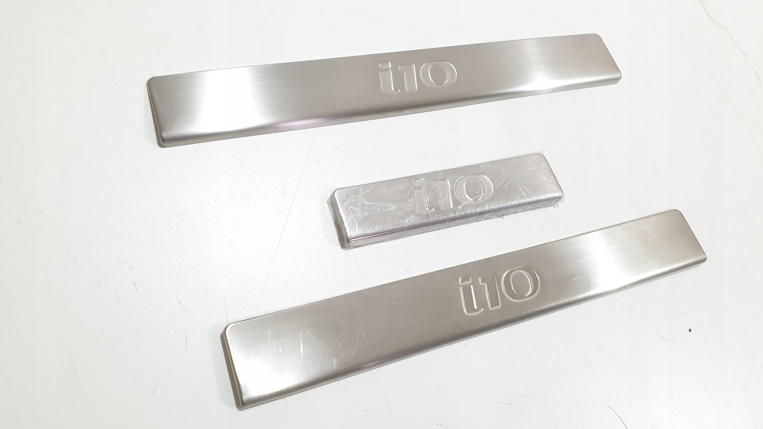 LISTWA OSŁONA NAKŁADKA PROGU HYUNDAI i10 3522810