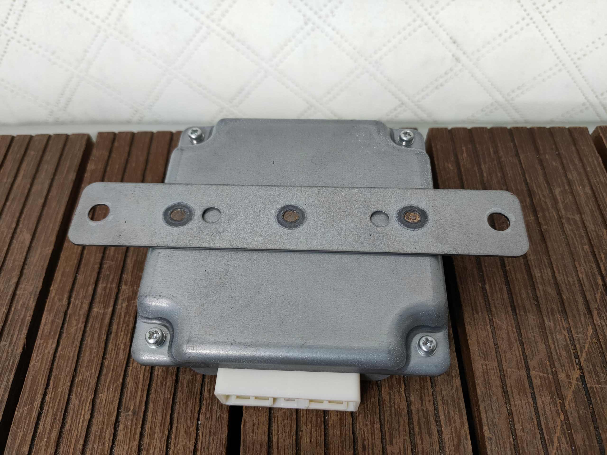 SUZUKI KIZASHI 09-14 module control unit transmission 38885-57L00 OE