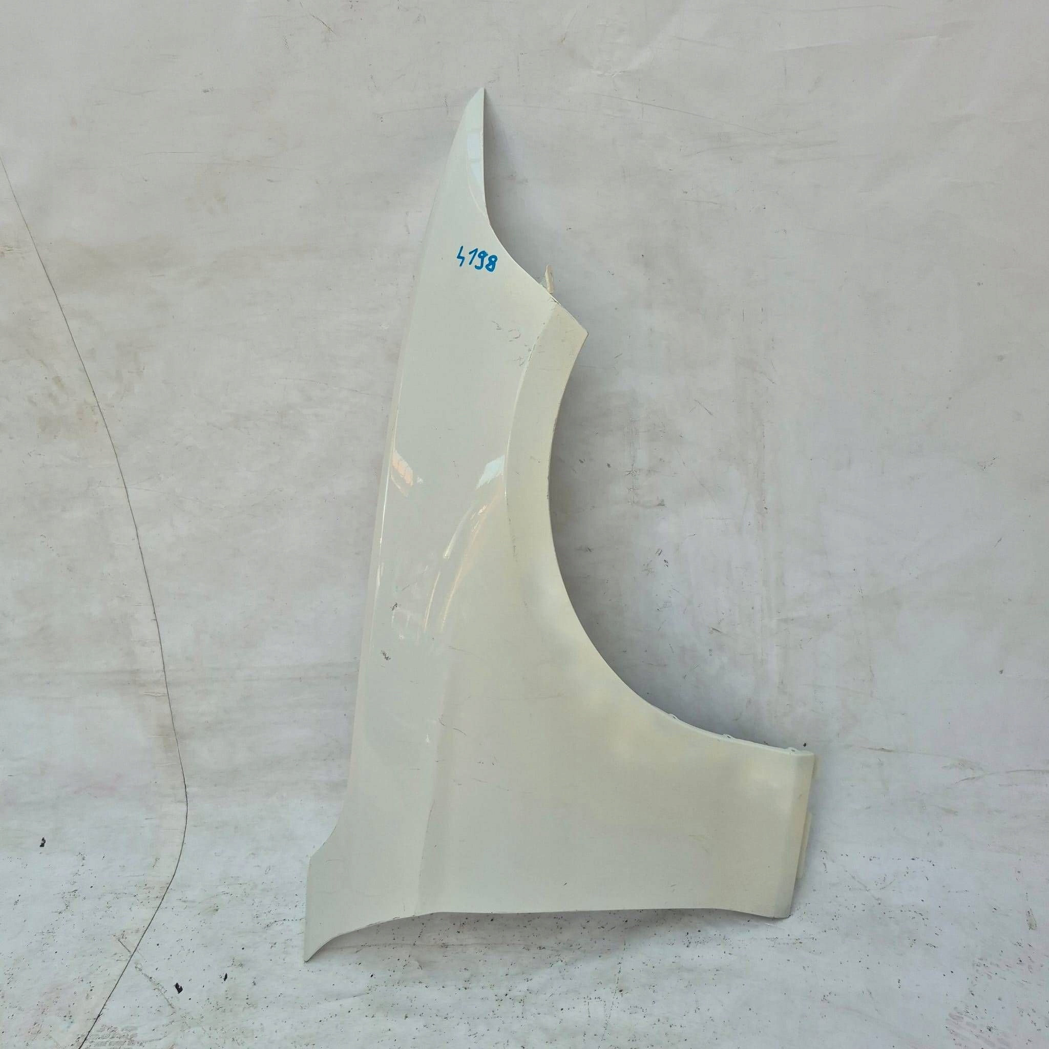BMW 1 F20 11-19 fender front front right