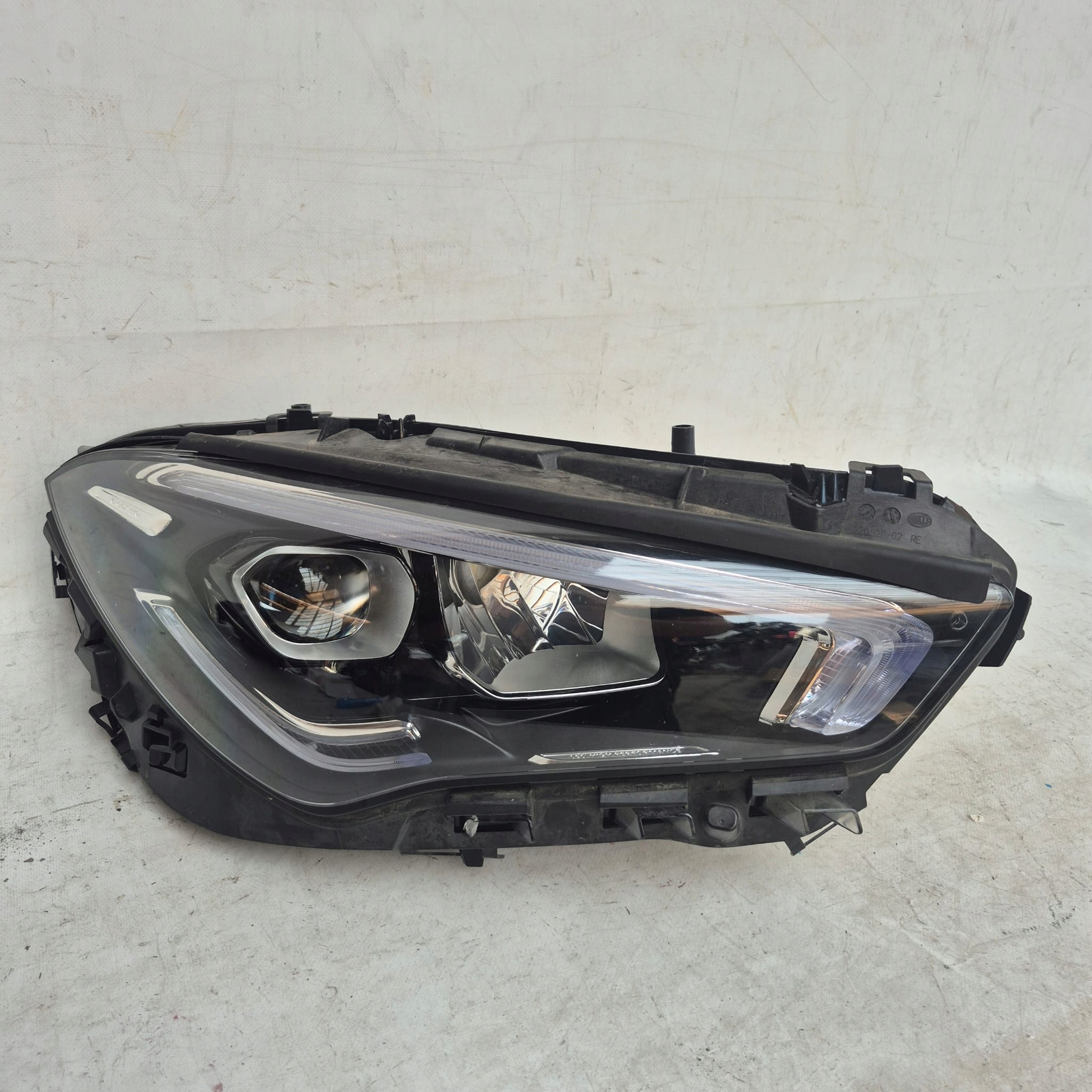 MERCEDES CLA W118 19- light right front front FULL LED MULTIBEAM