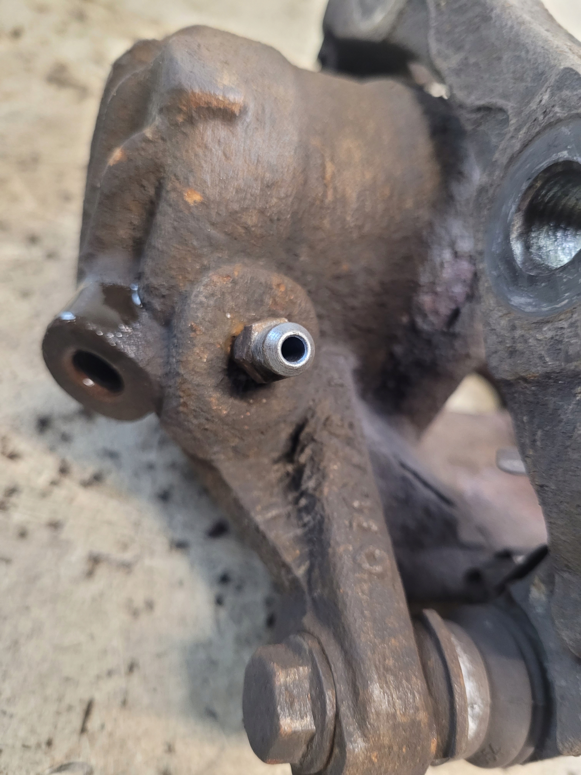 caliper brake left front 0204Y01131 C-ELYSEE II 1.6 BLUEHDI