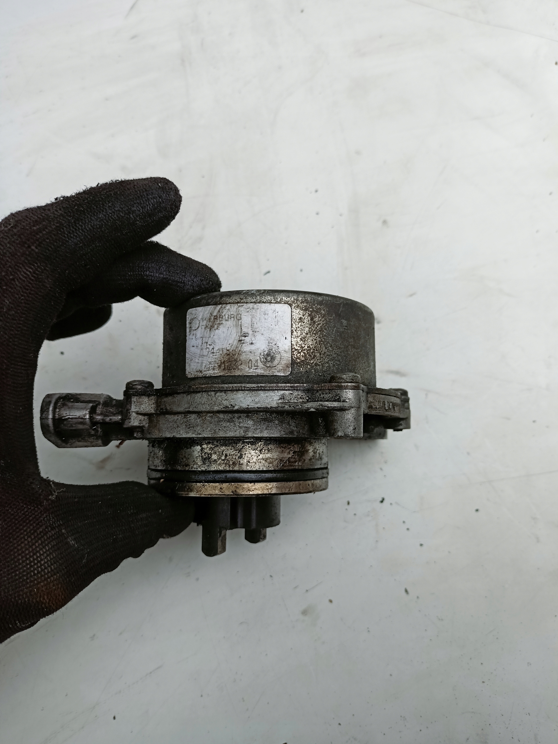 VACUM pump BMW E65 3.0 D