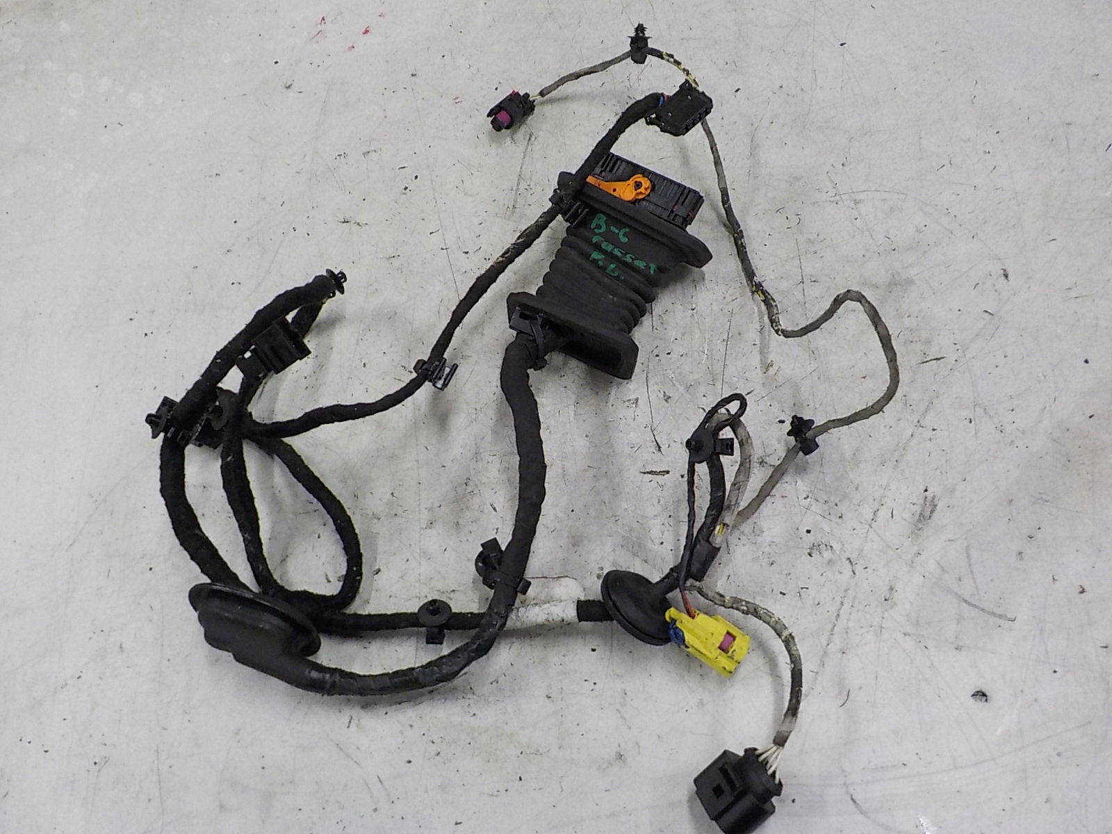 PASSAT B6 жгут проводов передней левой двери Европа