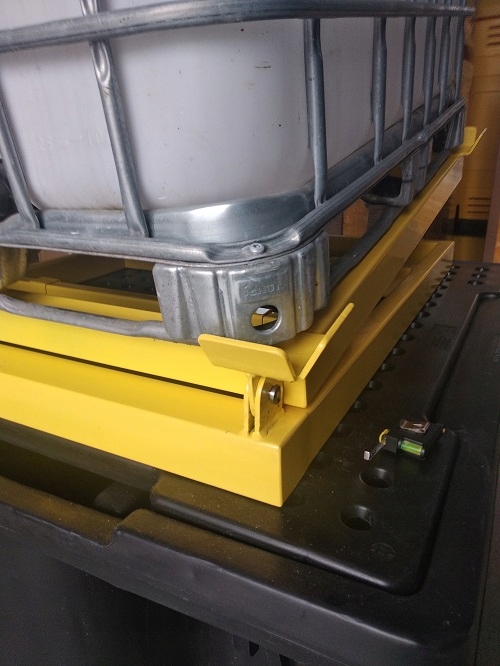 Pochylnia do opróżniania pojemników IBC Marka inna