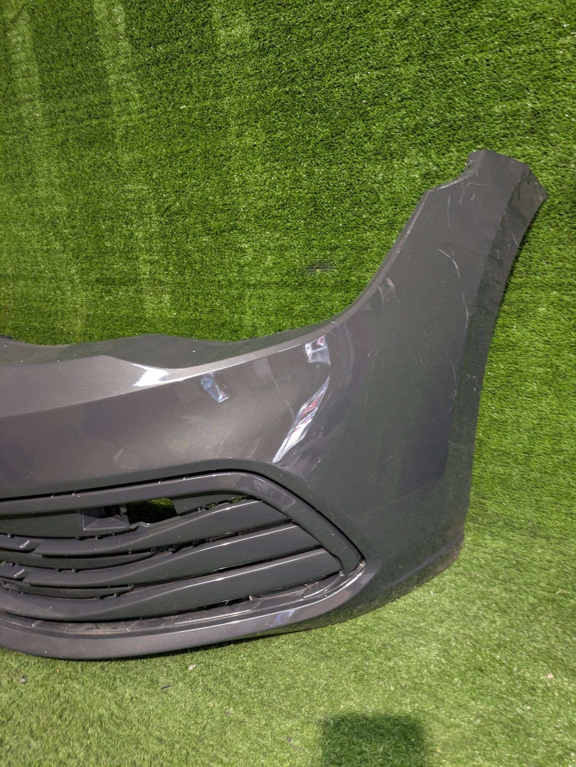 nárazník přední předek VW GOLF VIII NR.Z9666