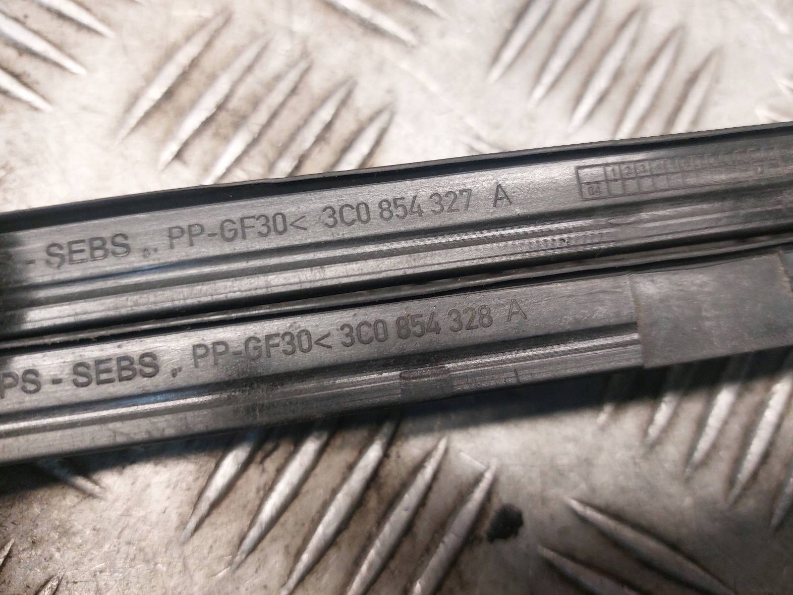 moulding dust windows CZOLOWEJ left + right VOLKSWAGEN PASSAT B6