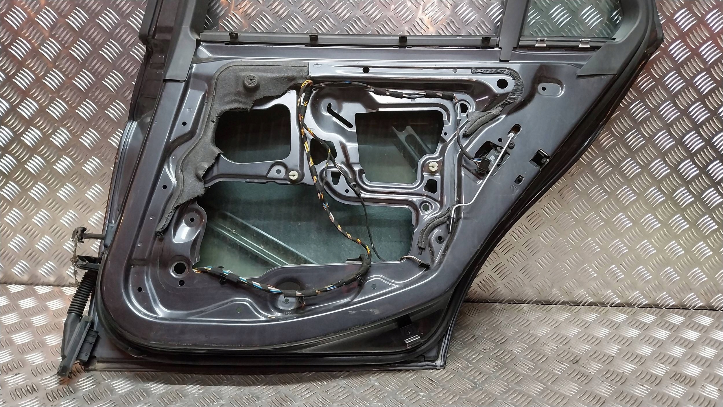 door rear part right BMW 3 E91 04