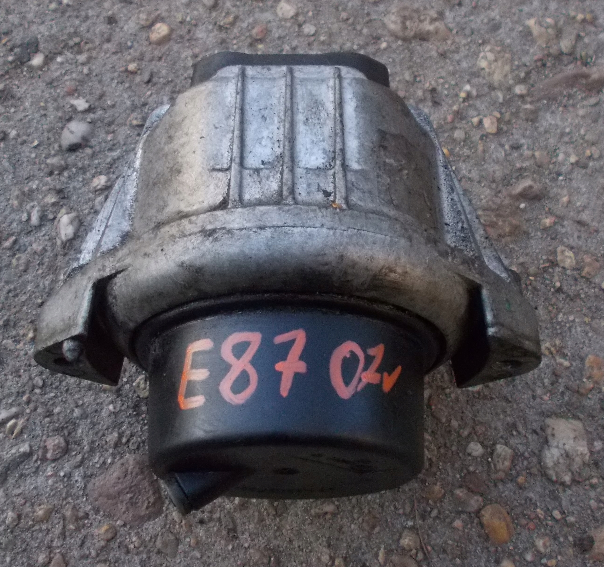 BMW E87 2.0 e 07R Supporti motore usato 13981112