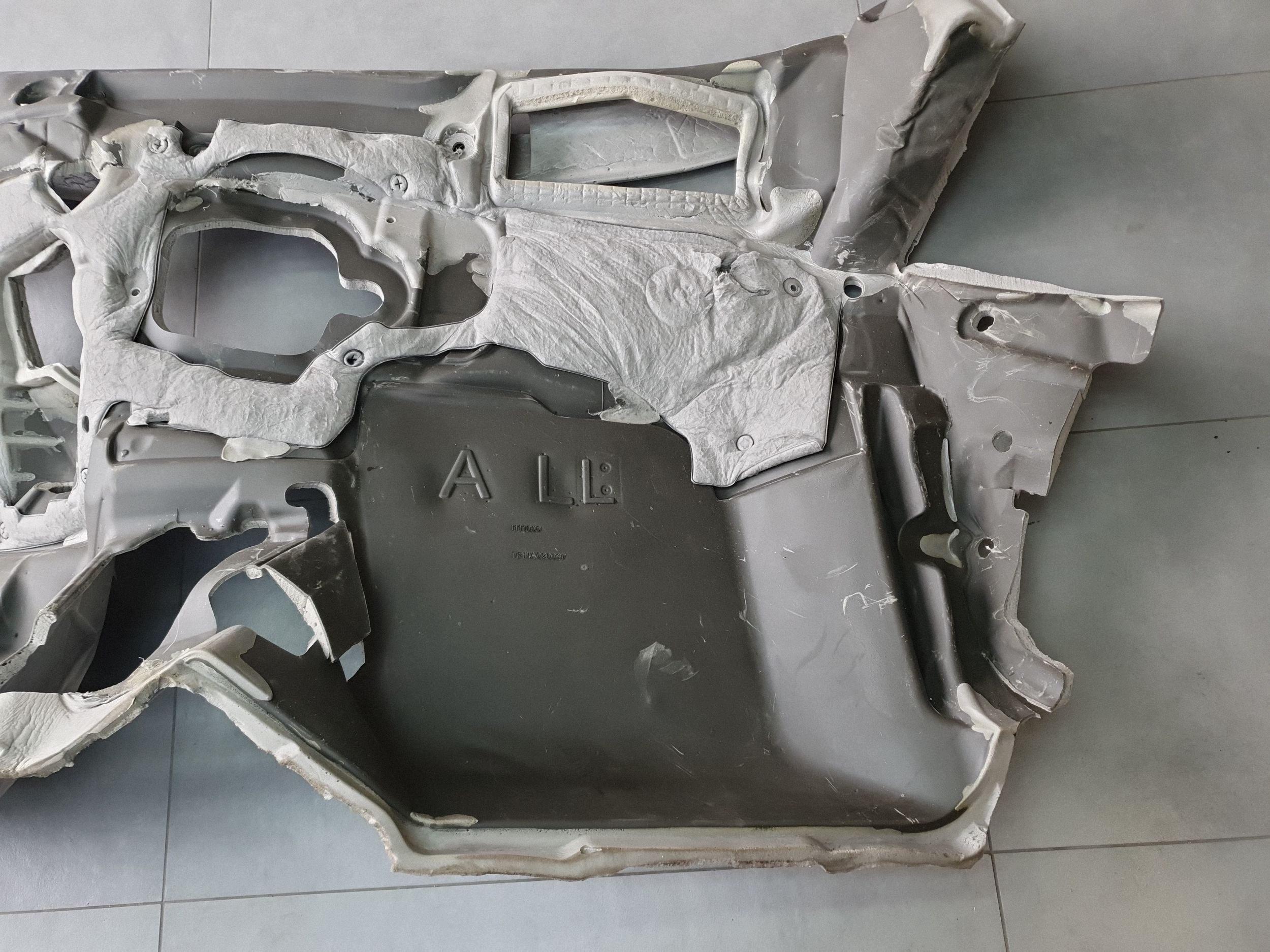 Audi A3 8Y hb soundproofing partition wall 8Y1863947