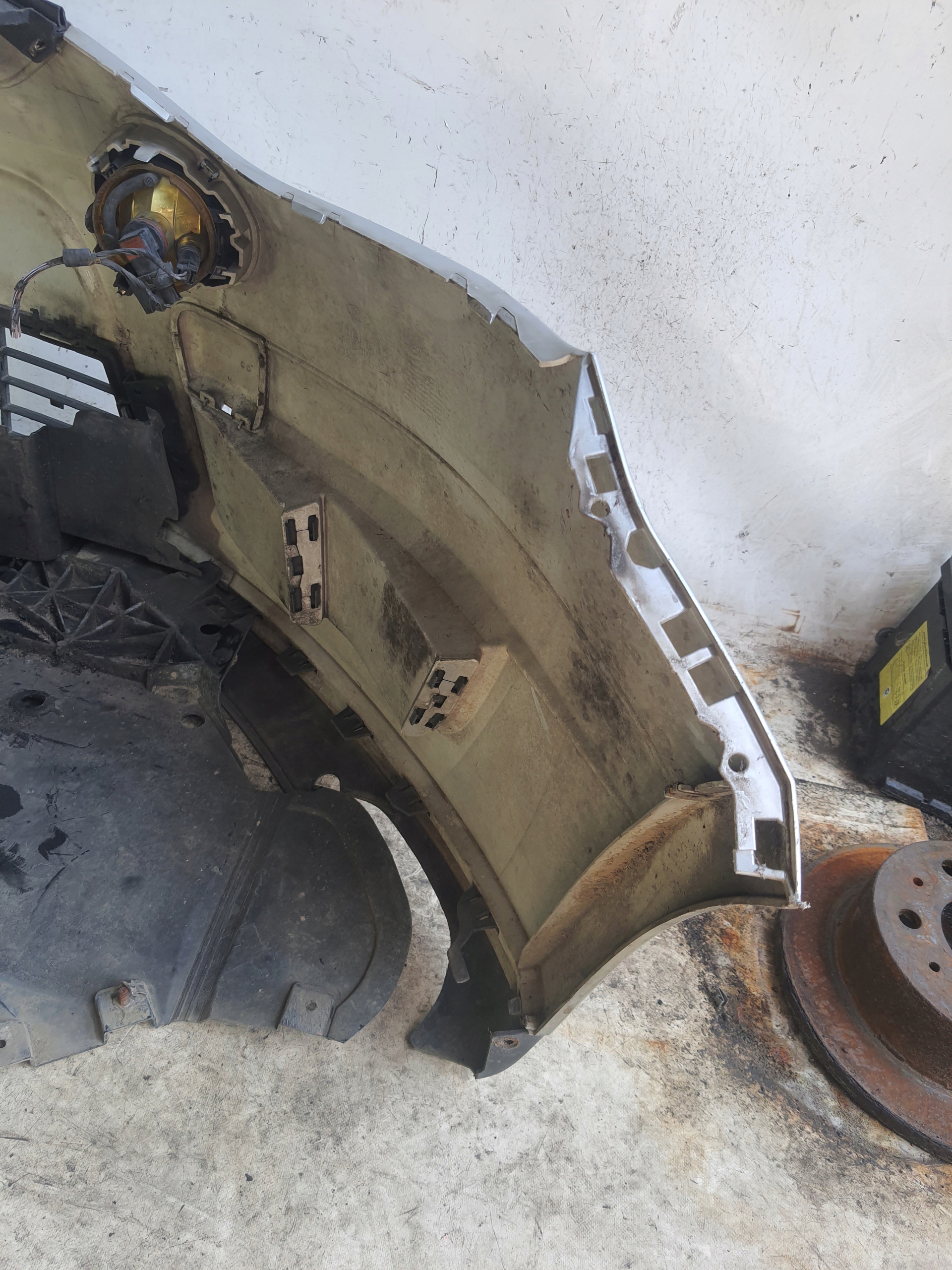 FORD S-MAX MK1 05-10 bumper