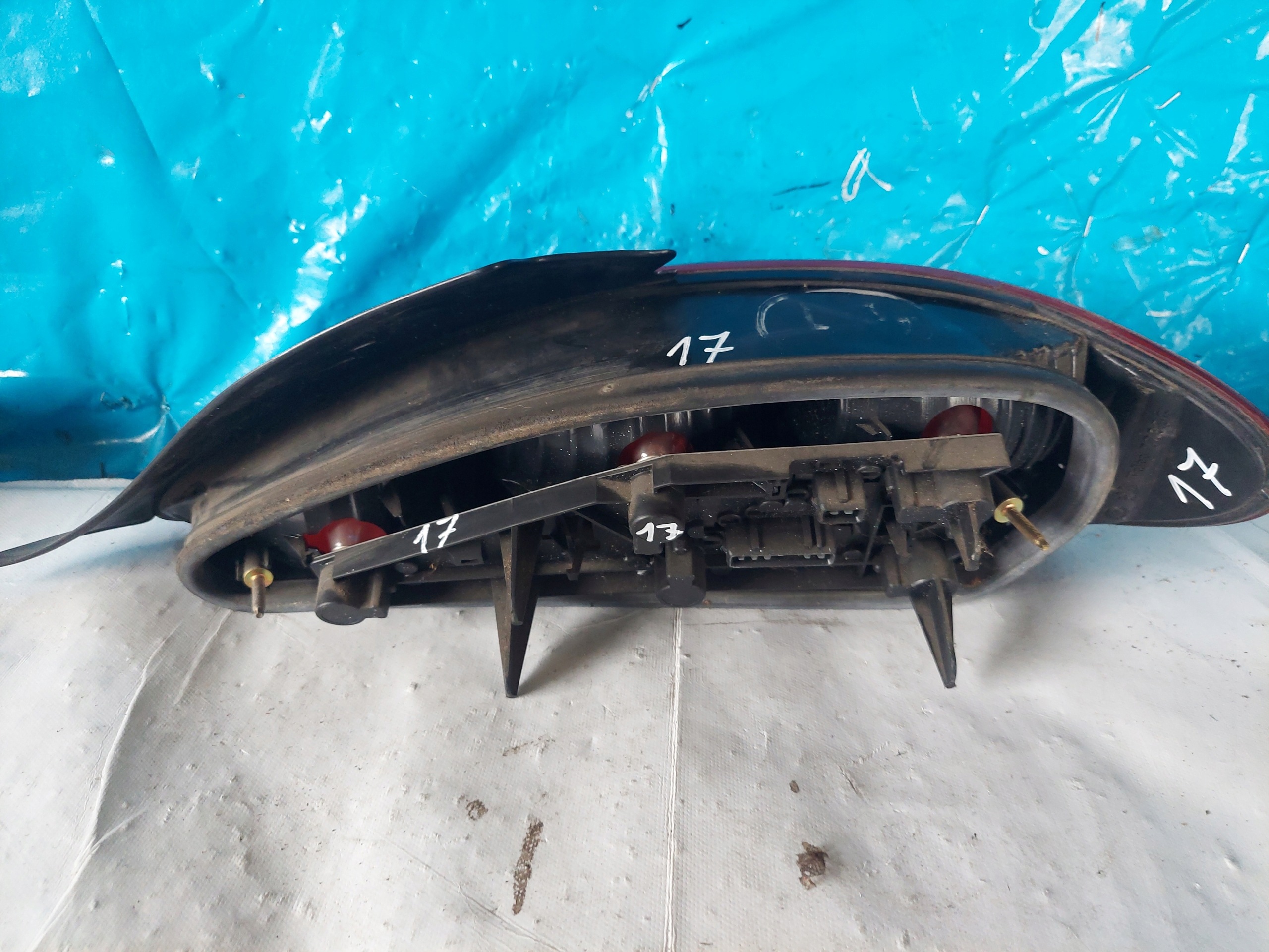 light PEUGEOT 406 COUPE 2289G left rear part