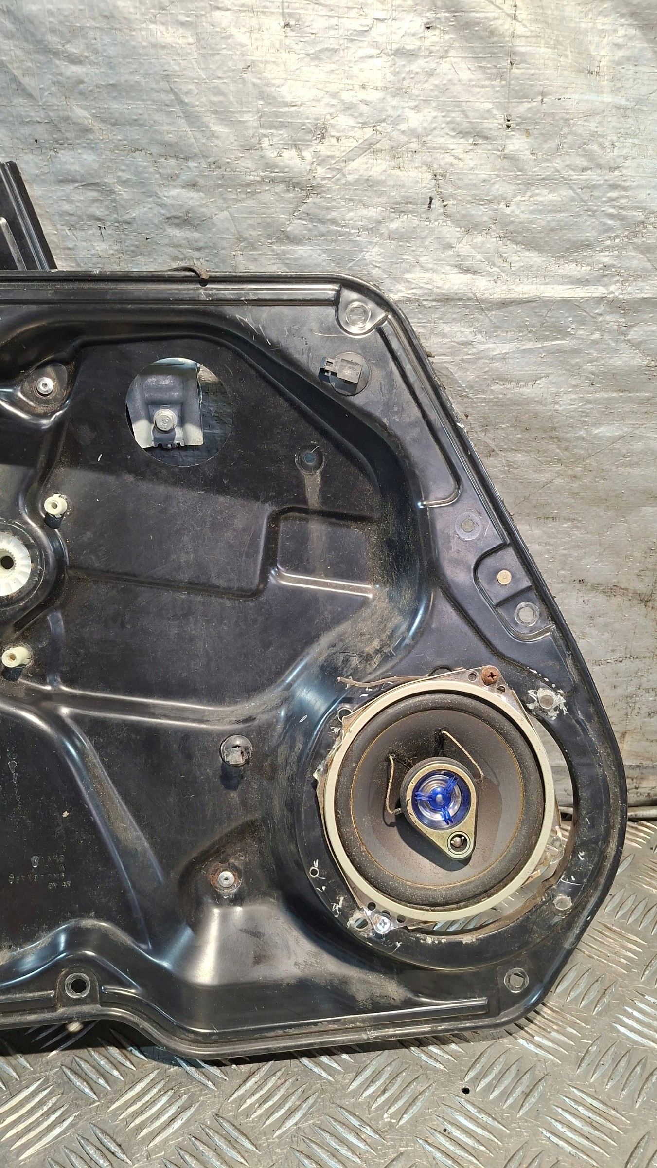 window regulator sheet metal left front SEAT TOLEDO II