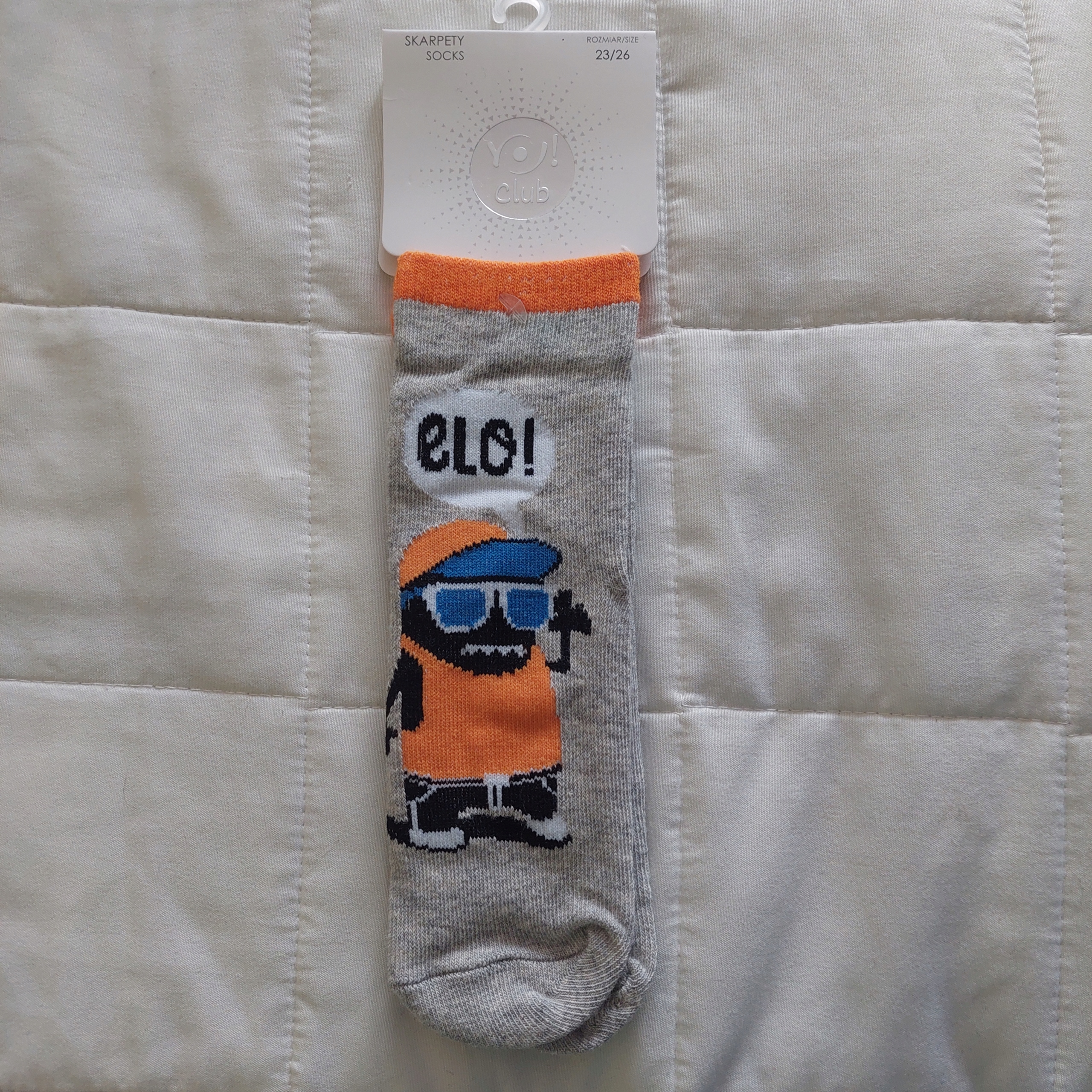 

nowe Skarpetki Yoclub 23/26 (14,1-16cm)