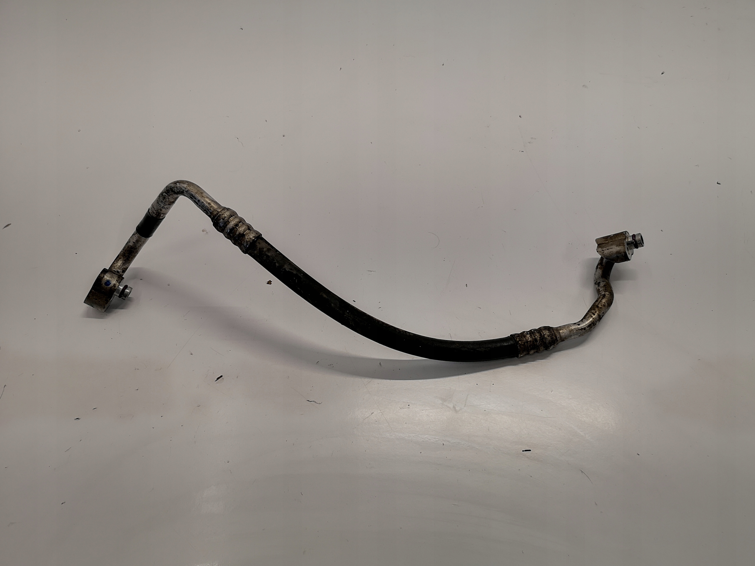 7P0820721D - VW TOUAREG 7P КАБЕЛЬ КОНДИЦІОНЕРА 3.0 TDI