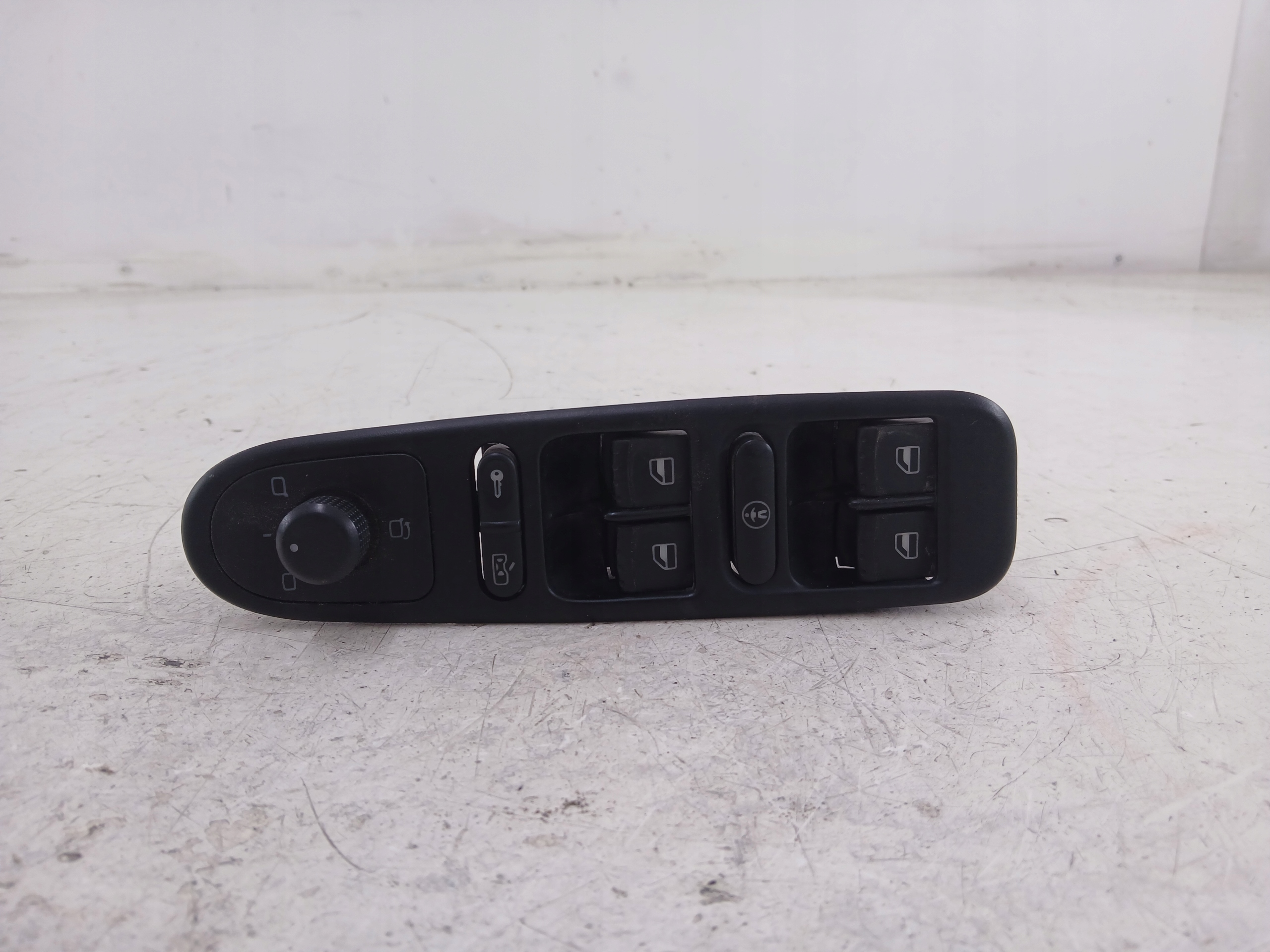 VW GOLF IV PASSAT B5 PANEL of the window left front 1J4959857