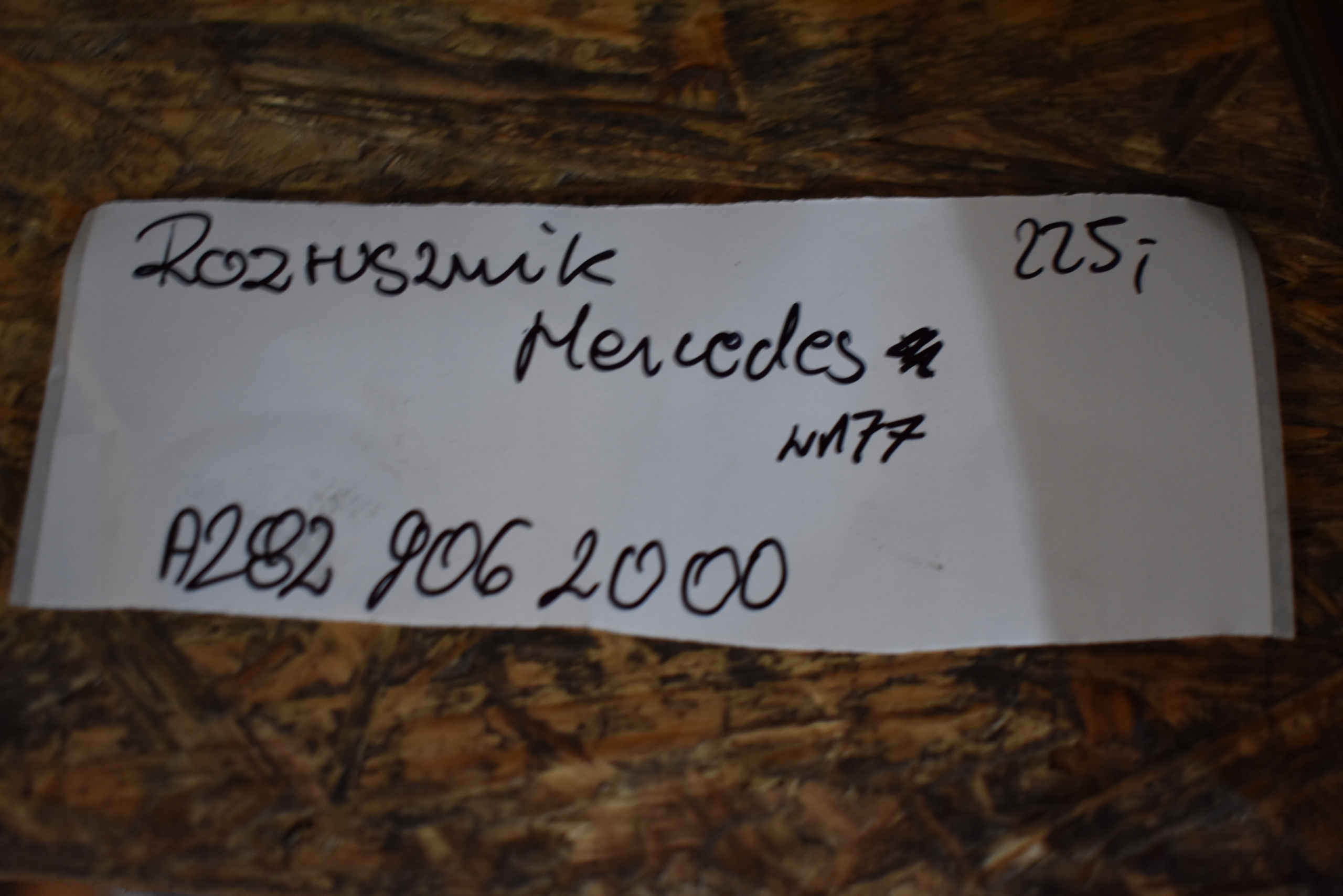 IDEALNY starter MERCEDES W177 1