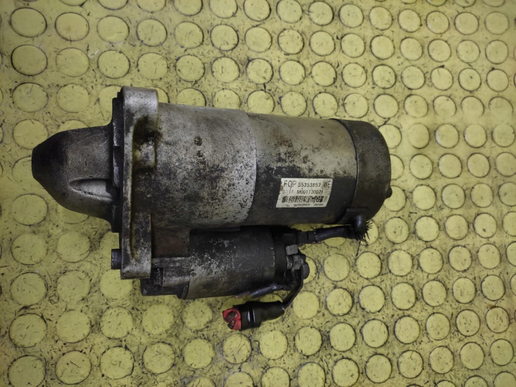 OPEL ZAFIRA B 1.9 D starter 55353857