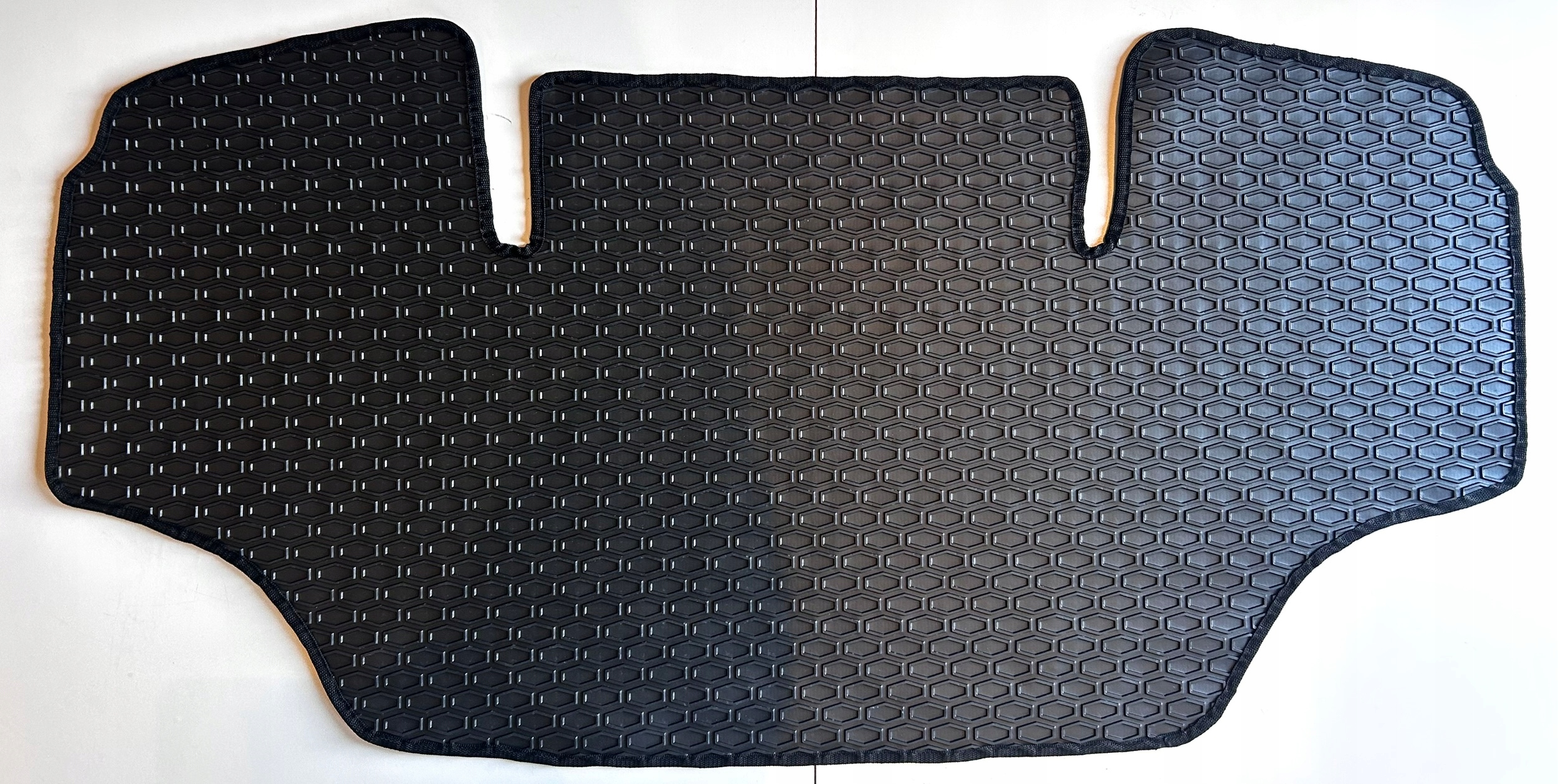 Kobereček Claas Arion 510-650 Axion 810-850 Gumová Rohož Drážky