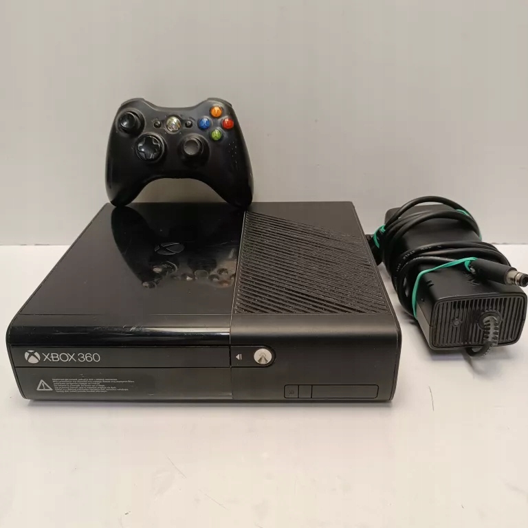 Консоль Microsoft Xbox 360 черный