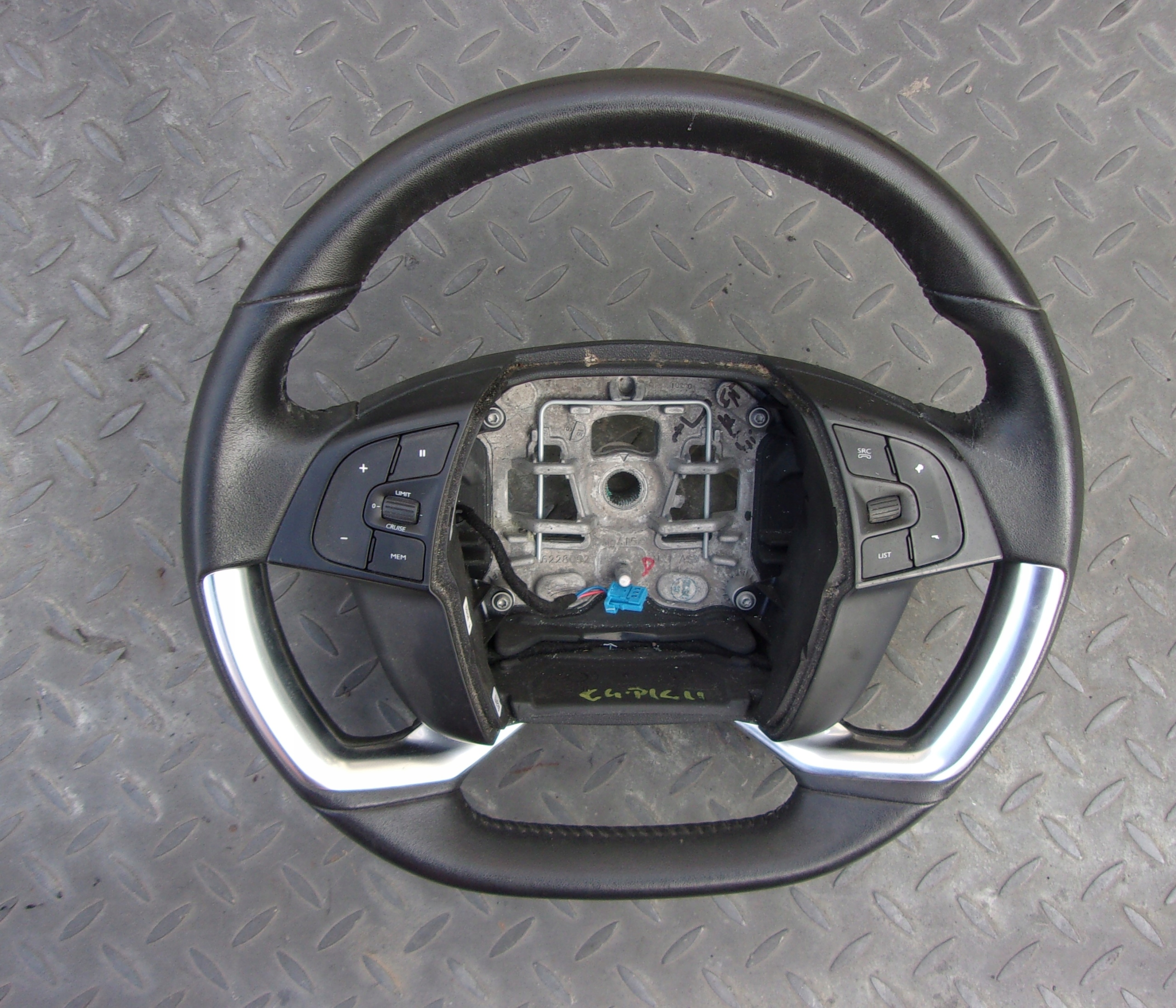 C4 PICASSO II руль