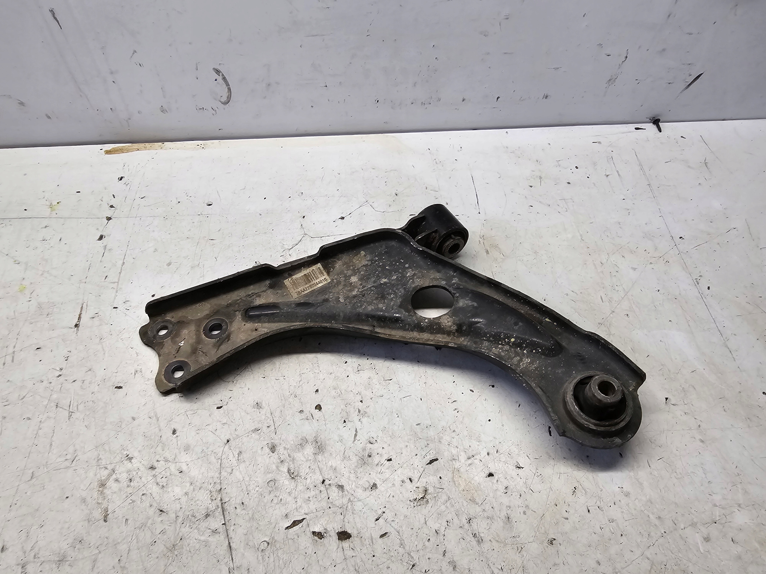 OPEL GRANDLAND X arm left front front original