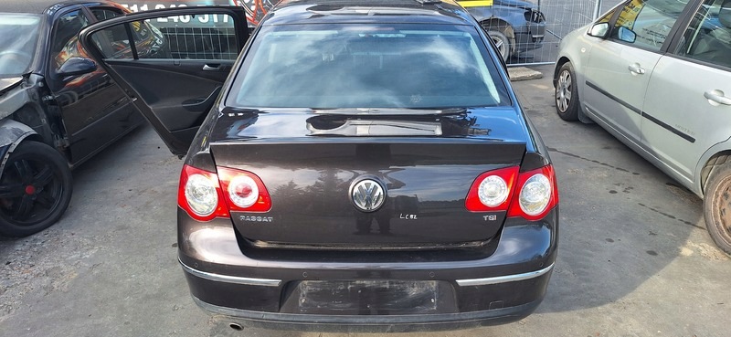 trunk door boot VW PASSAT 04- code LAK LC8Z