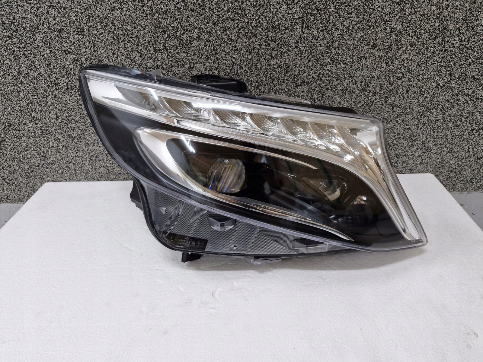 light right Mercedes V Klasa W447 FULL LED ILS