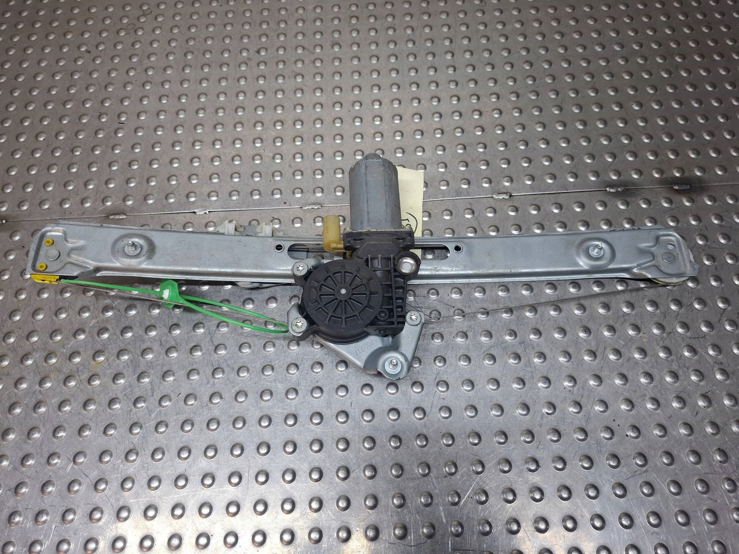 mechanism windows left rear part 676283620660 BMW E46