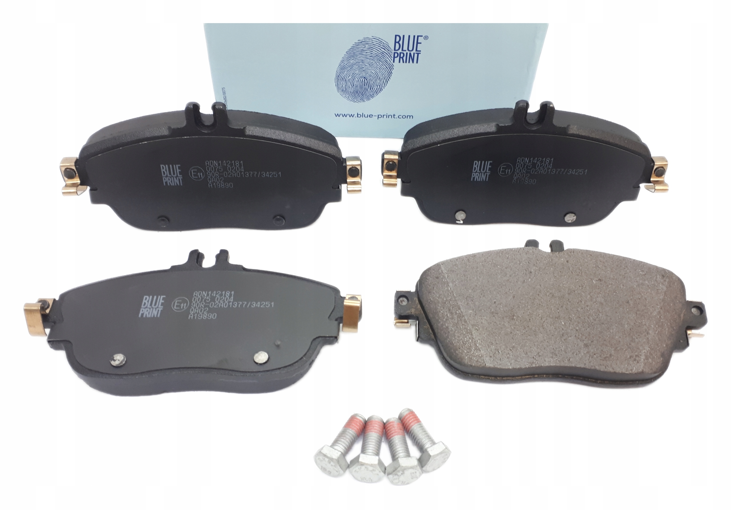 ADN142181 - Колодки передні MERCEDES CLA C117 a W176 GLA X156