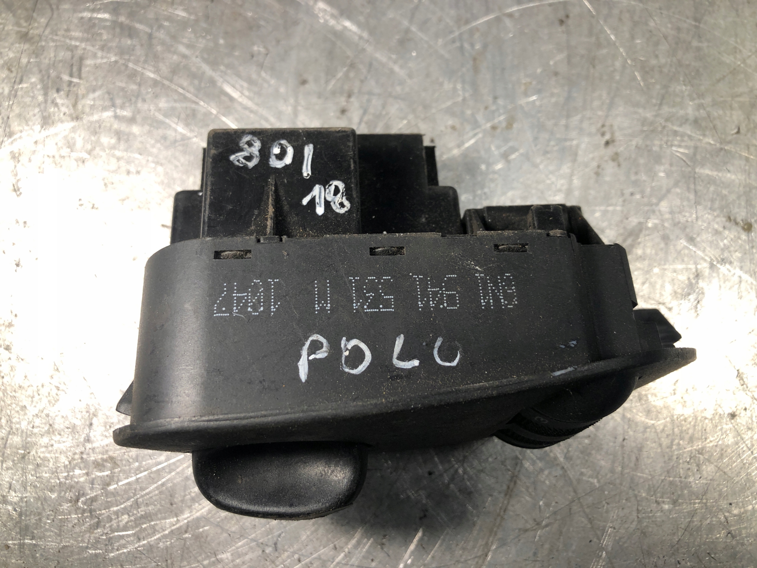 INTERRUTTORE LUCI VW POLO III 6N1941531M