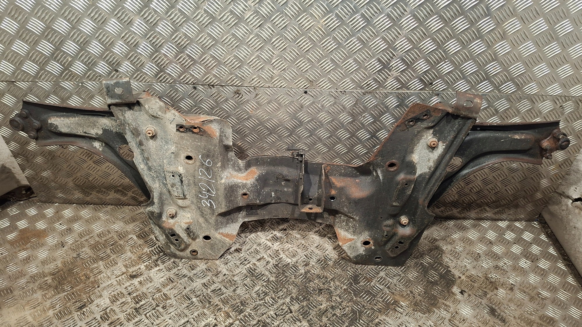 subframe axle beam below engine PEUGEOT 301 1.6HDI
