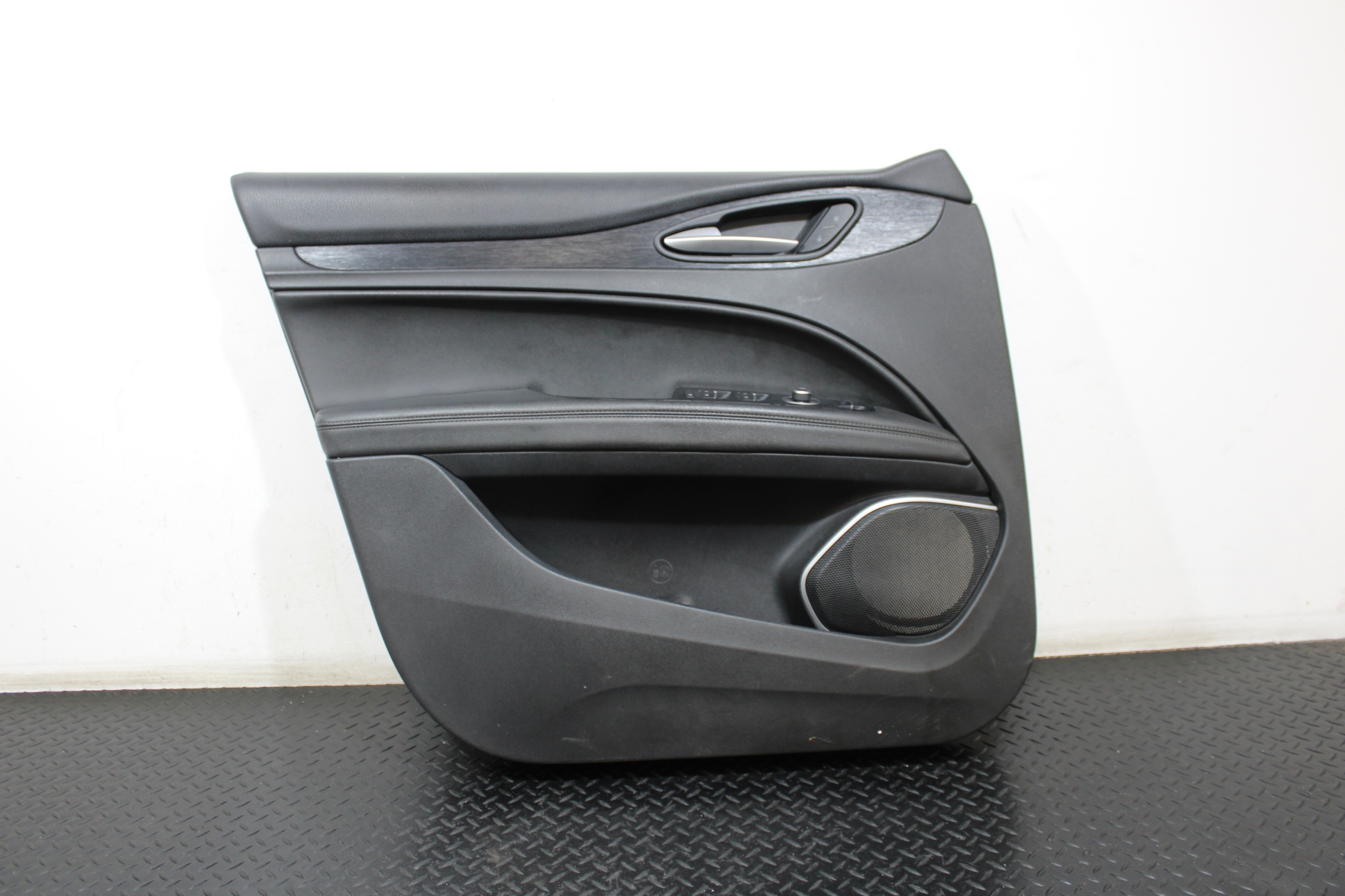 upholstery side door left front ALFA ROMEO STELVIO