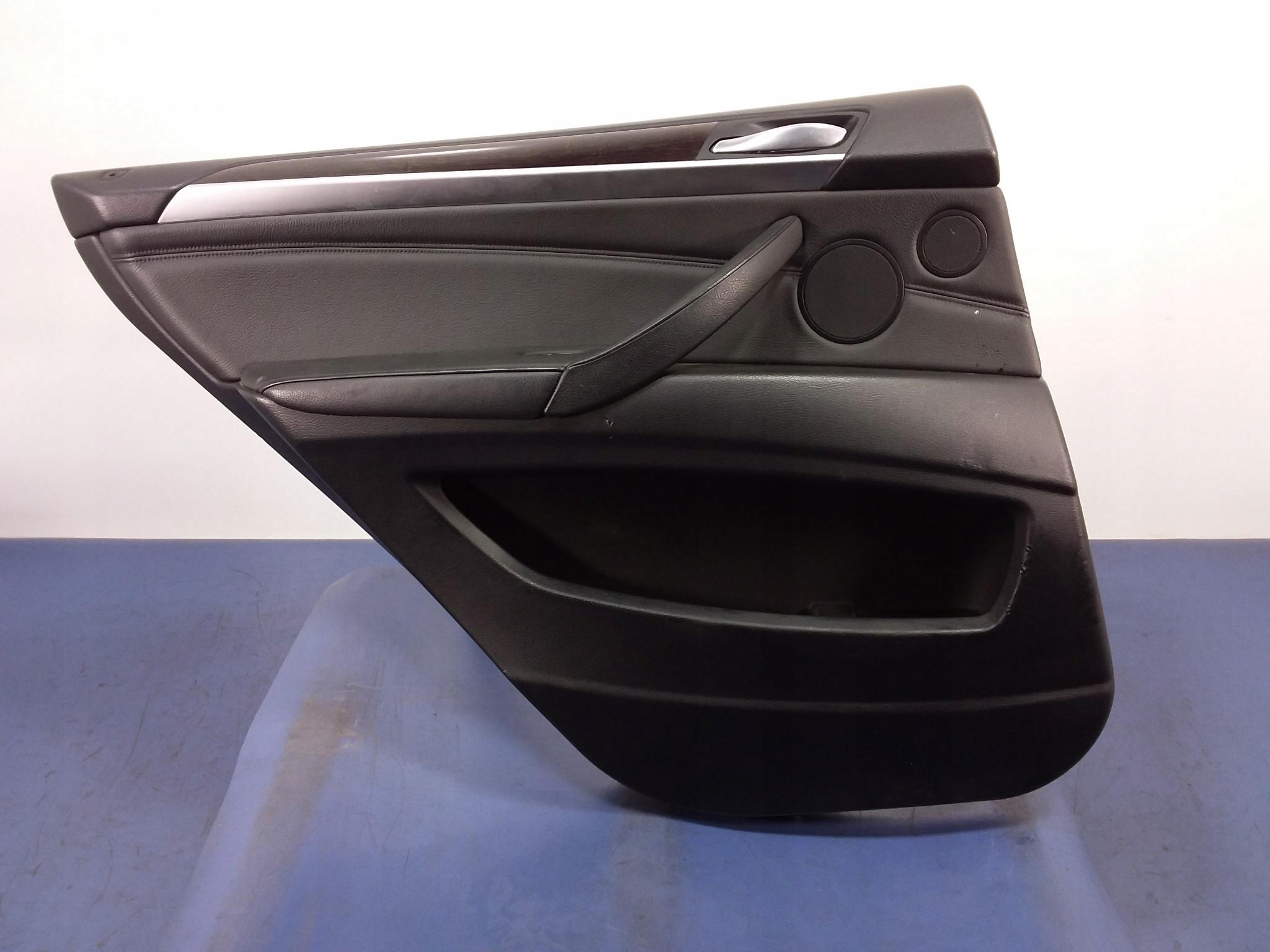 BMW X5 E70 обивка бекон двери задний левый