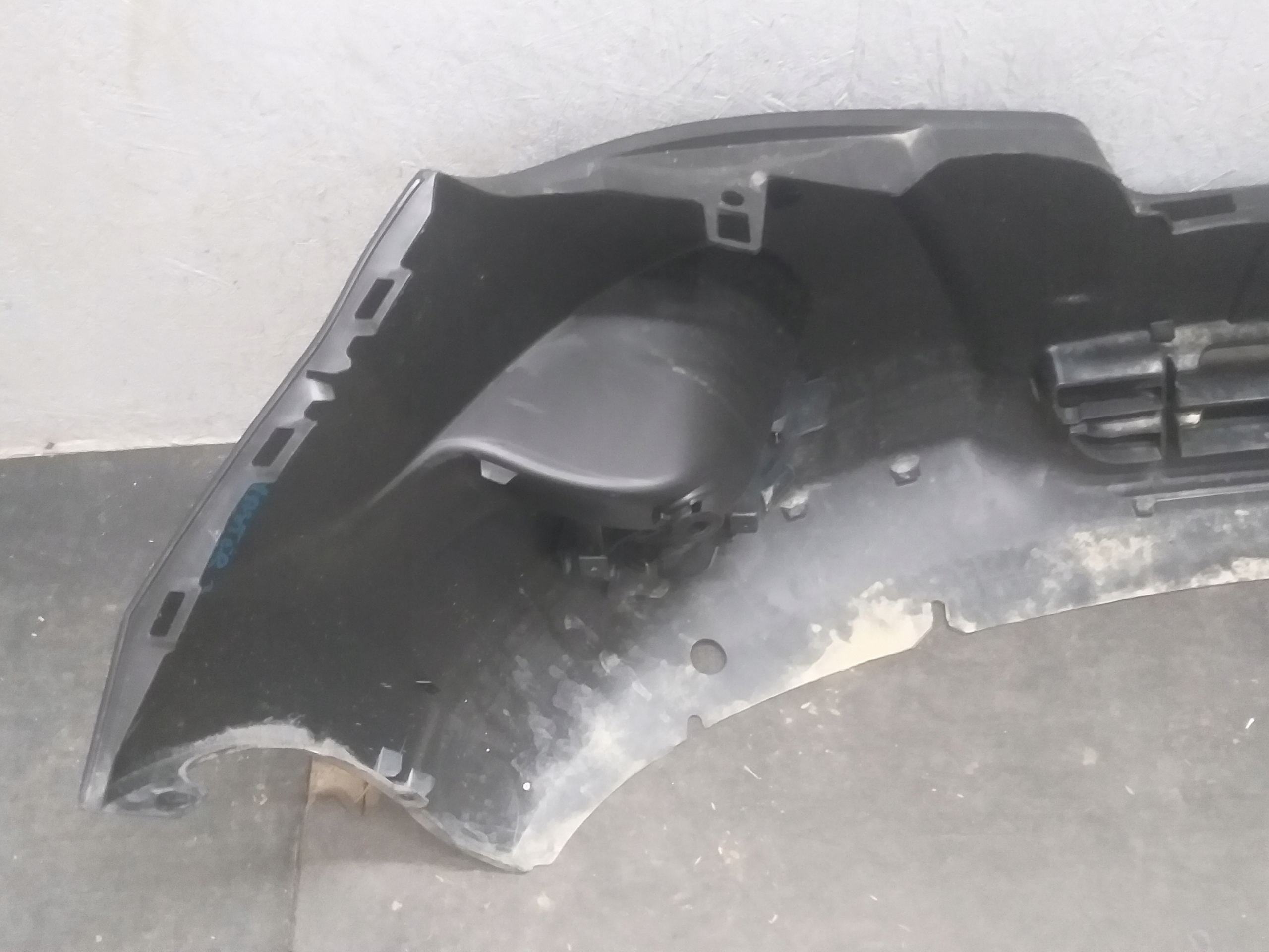 PARE CHOC AVANT RENAULT MASTER III 3 10