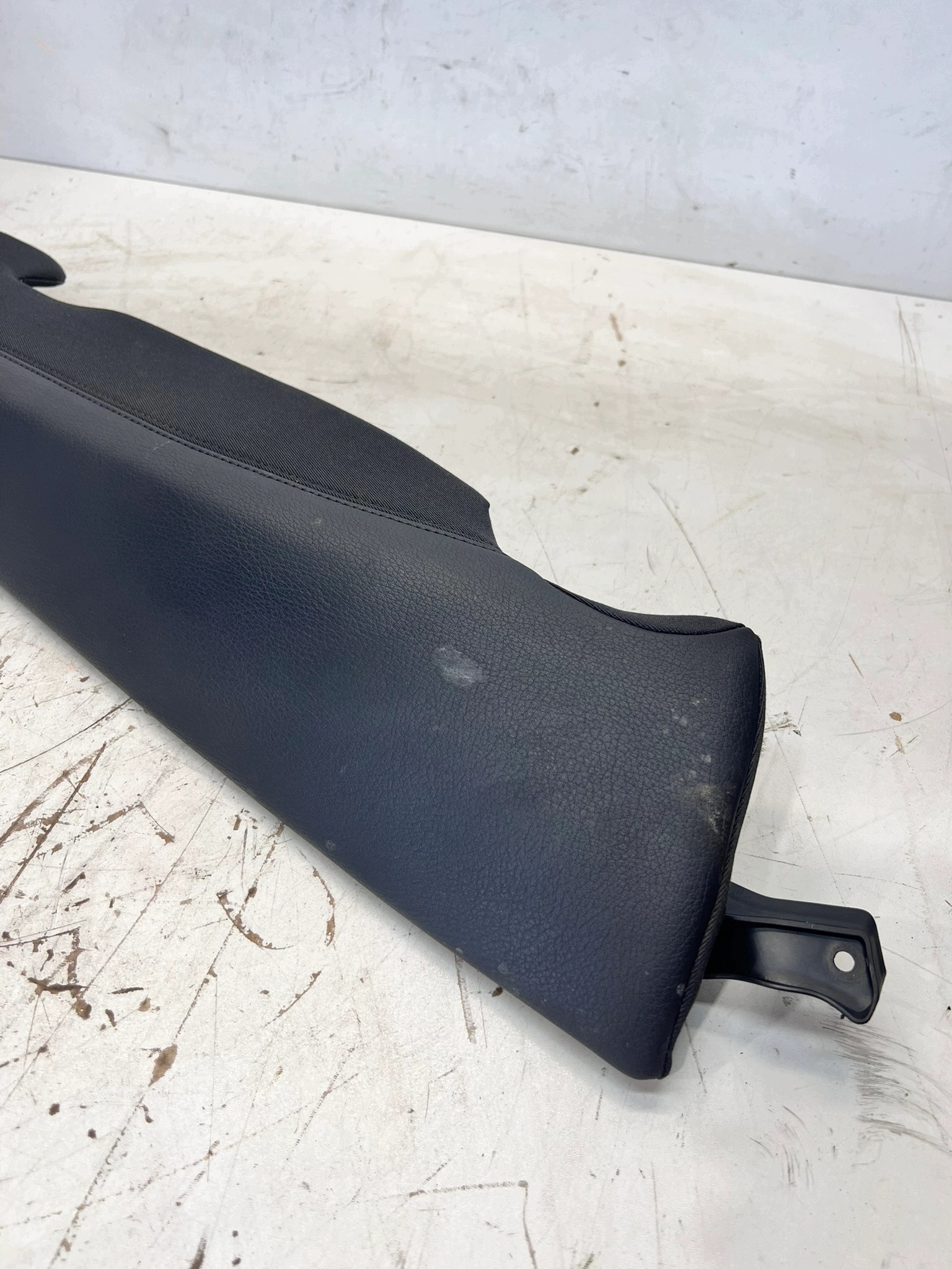 side KANAPY right rear part leather AUDI A6 C7 4G085704AH
