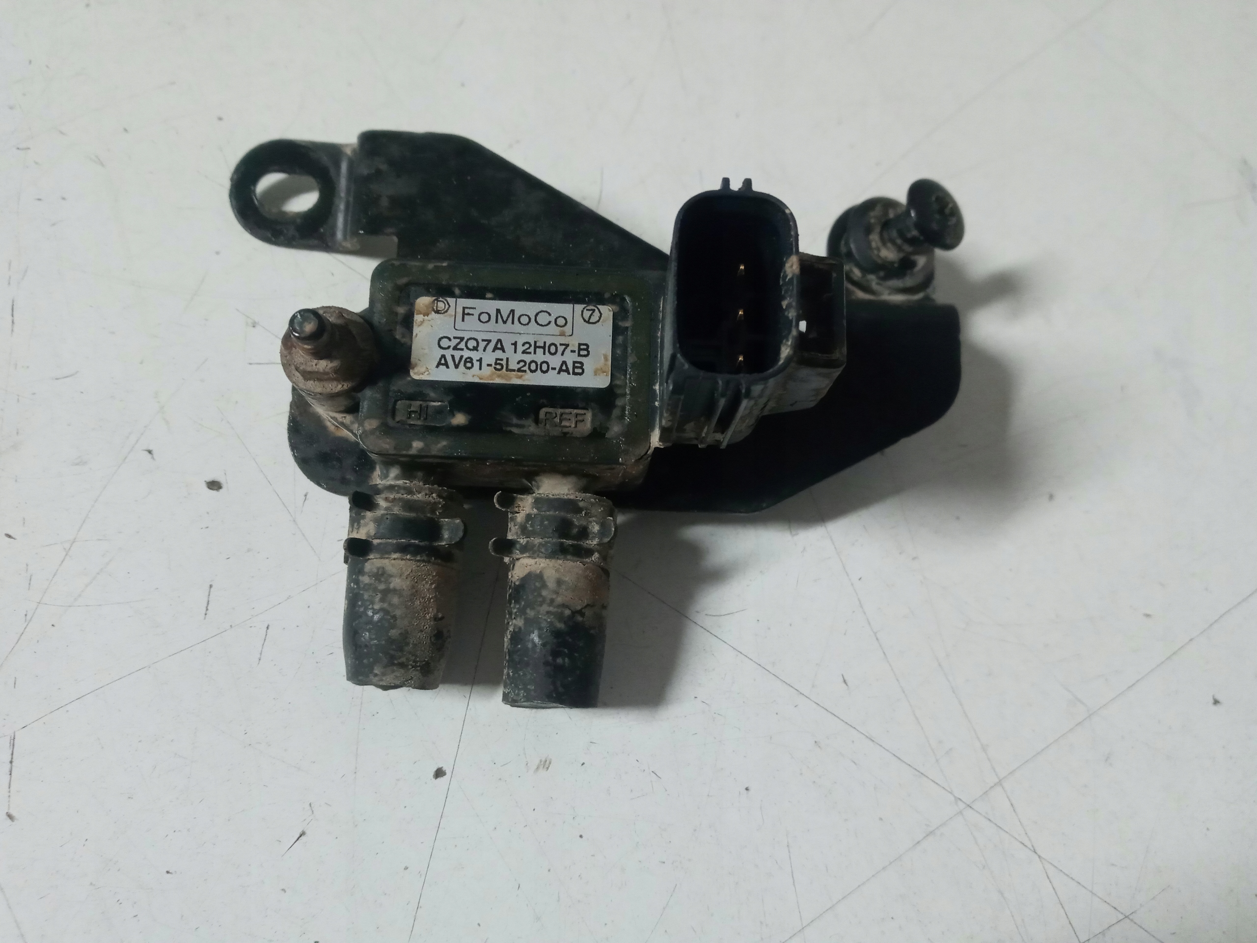 AV615L200AA - FORD MONDEO MK4 LIFT ДАТЧИК DPF